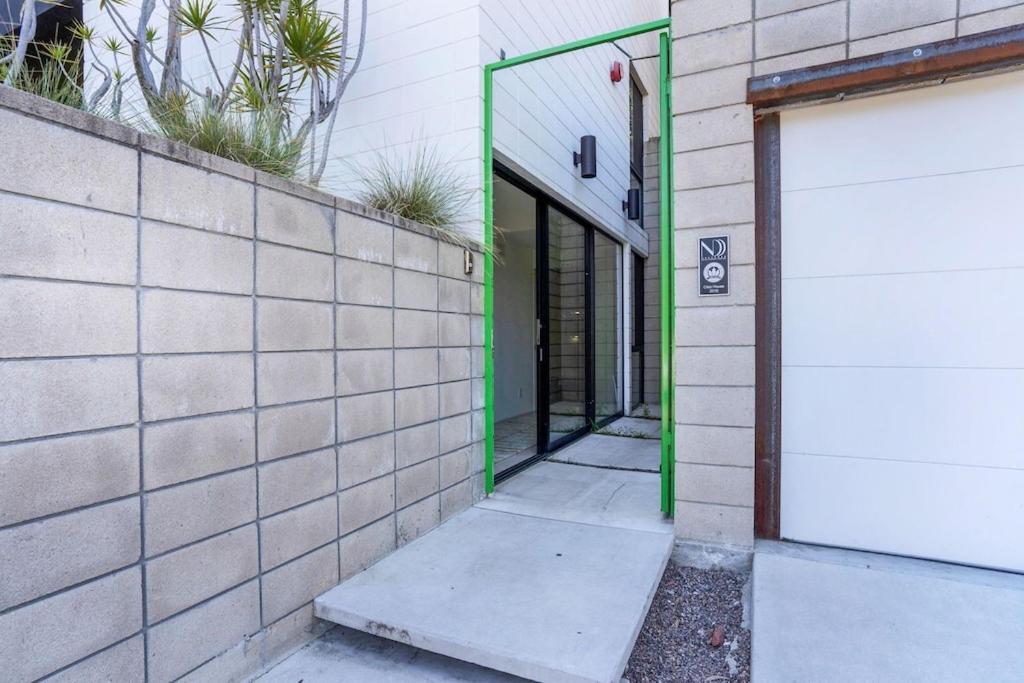 Experience Eco-luxury At Its Finest - Centrally Located Clea House In San Diego! * San Diego